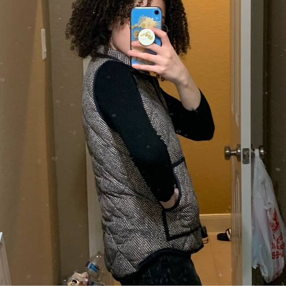 J-Crew Tweed Pattern quilted down vest XS - Picture 4 of 5